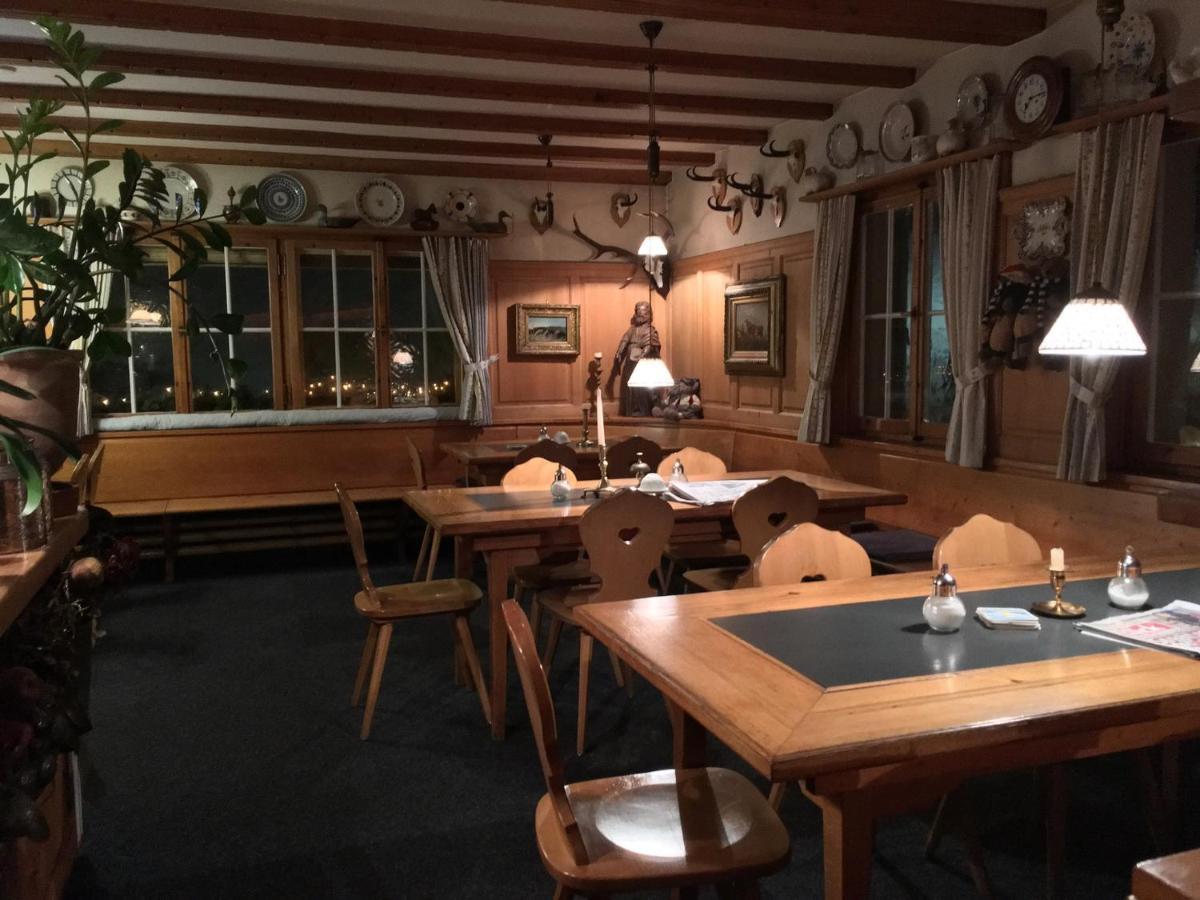 玉斯特利亚克鲁莎莉娃住宿加早餐旅馆 Tavanasa 外观 照片