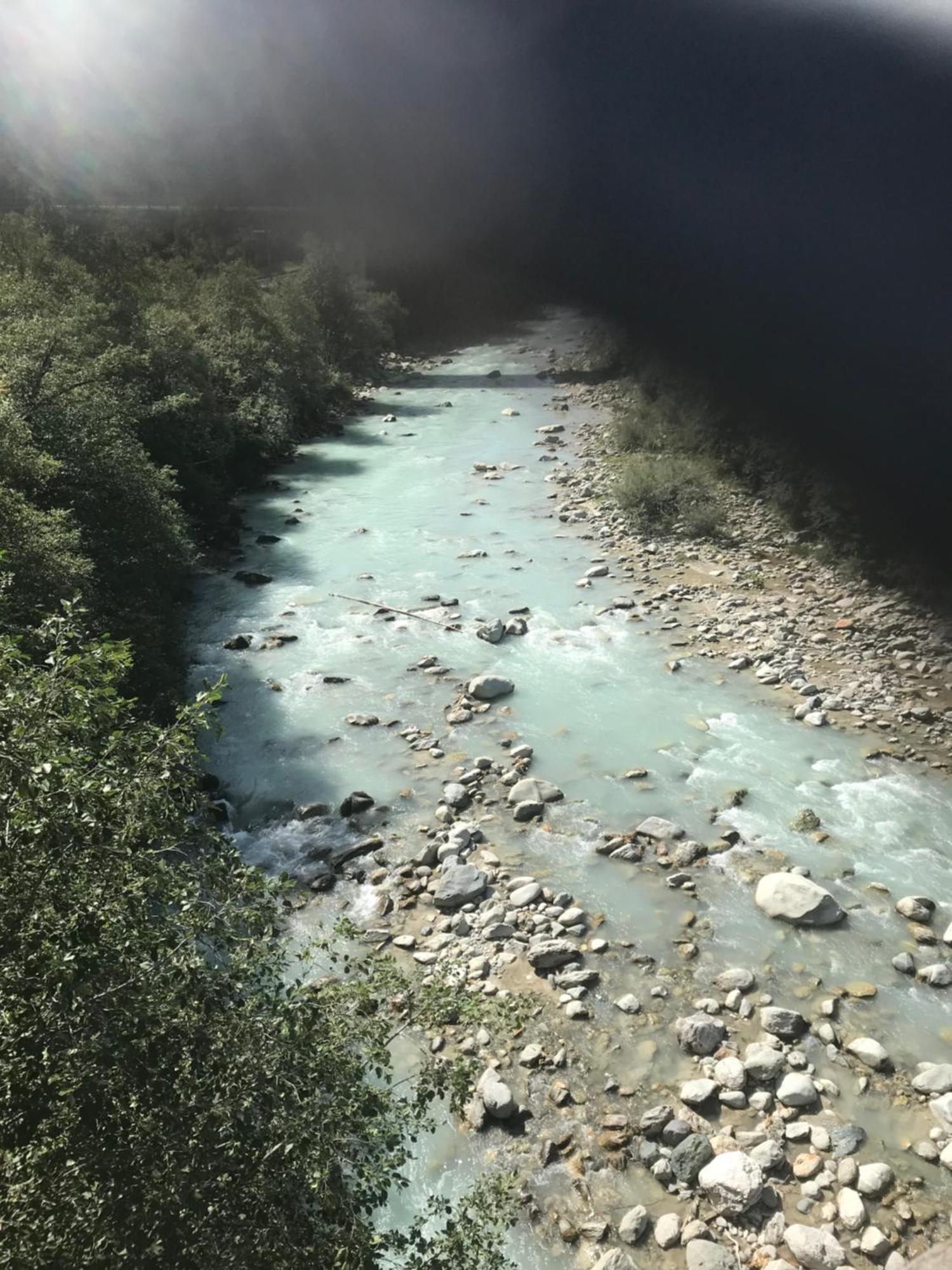 玉斯特利亚克鲁莎莉娃住宿加早餐旅馆 Tavanasa 外观 照片